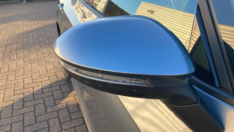 Volkswagen ID.3 150kW Family Pro Performance 58kWh 5dr Auto Electric Hatchback